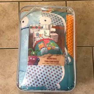 Ugly Dolls Twin Comforter